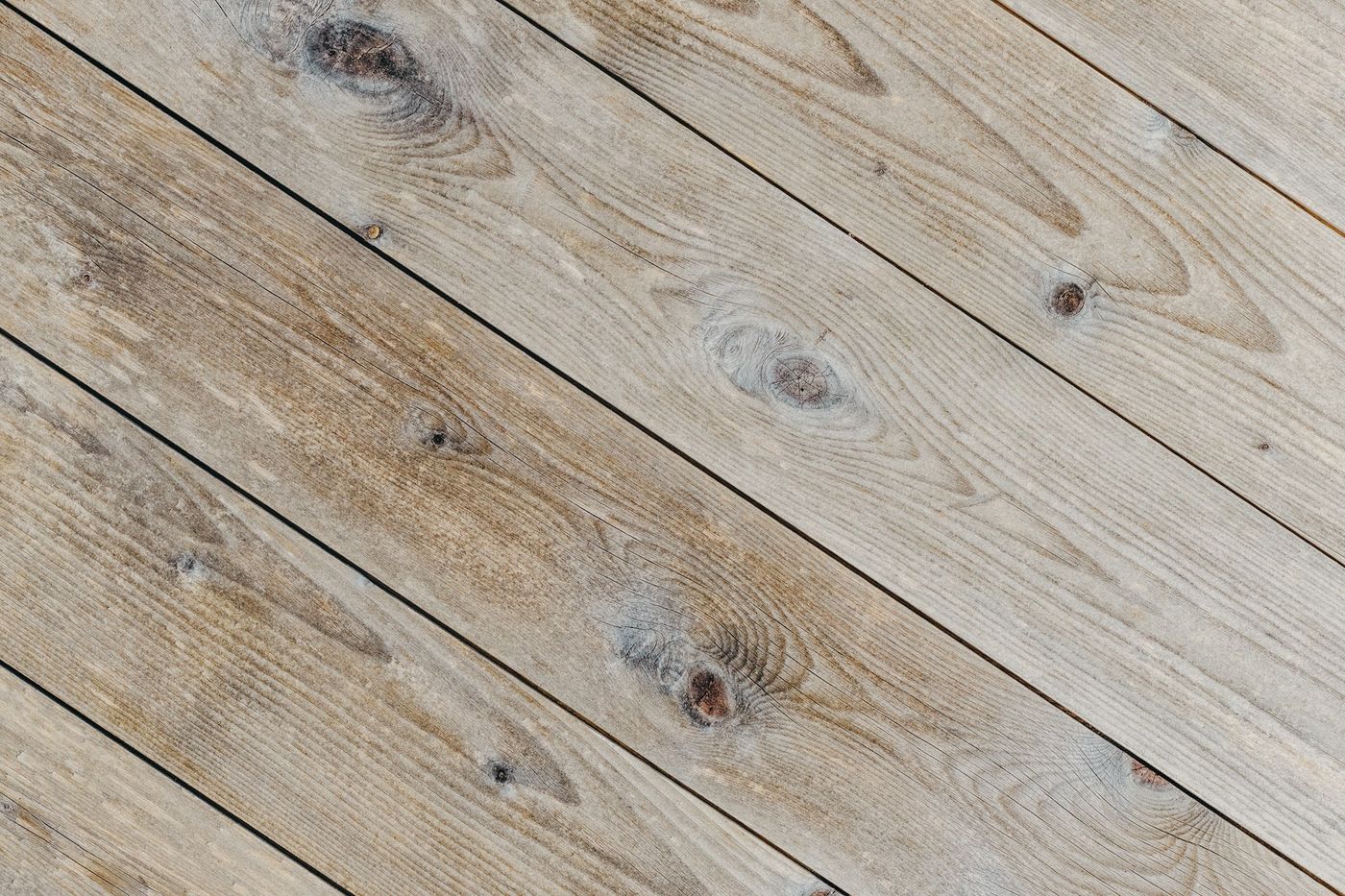 Gray knotty laminate flooring
