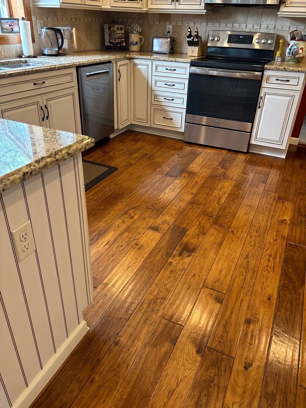 The same kitchen before